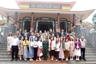 Chi bộ Trường THCS và THPT Nguyễn Khuyến tổ chức sinh hoạt chuyên đề quý I