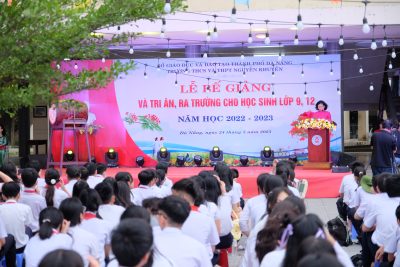 Trường THCS và THPT Nguyễn Khuyến tổ chức Lễ bế giảng và tuyên dương khen thưởng năm học 2022-2023.