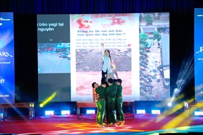 Đêm công diễn văn nghệ: Sân chơi nghệ thuật đầy cảm xúc và sắc màu của học sinh khối 6, 7, 8